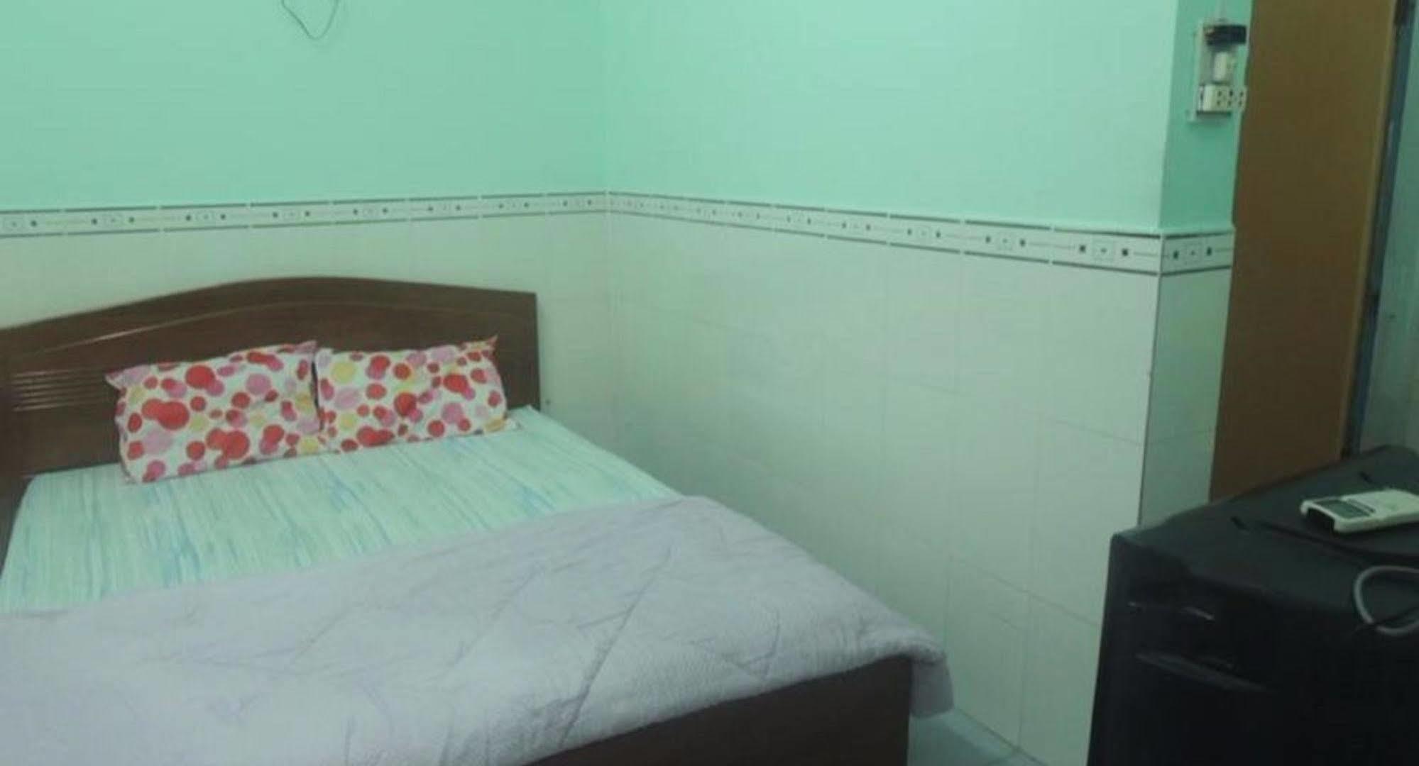 Nam Phuong Hostel Vung Tau Extérieur photo